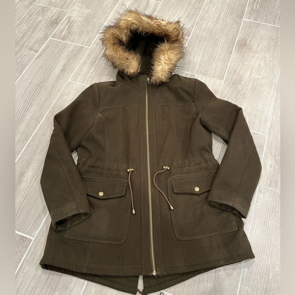 Jessica Simpson Jacket Women’s Size Large Color Brown Faux Fur Hood